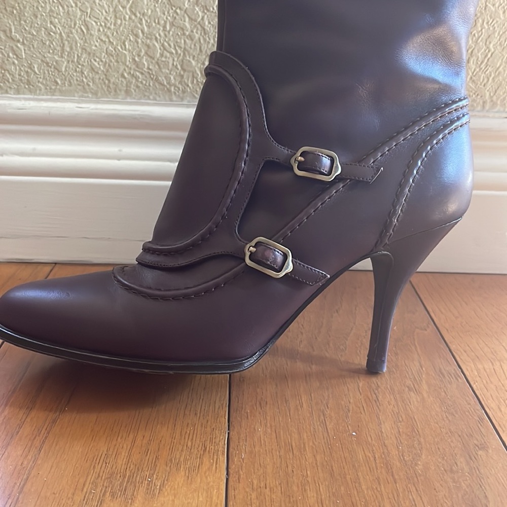 Ferragamo boots. - Picture 5 of 7